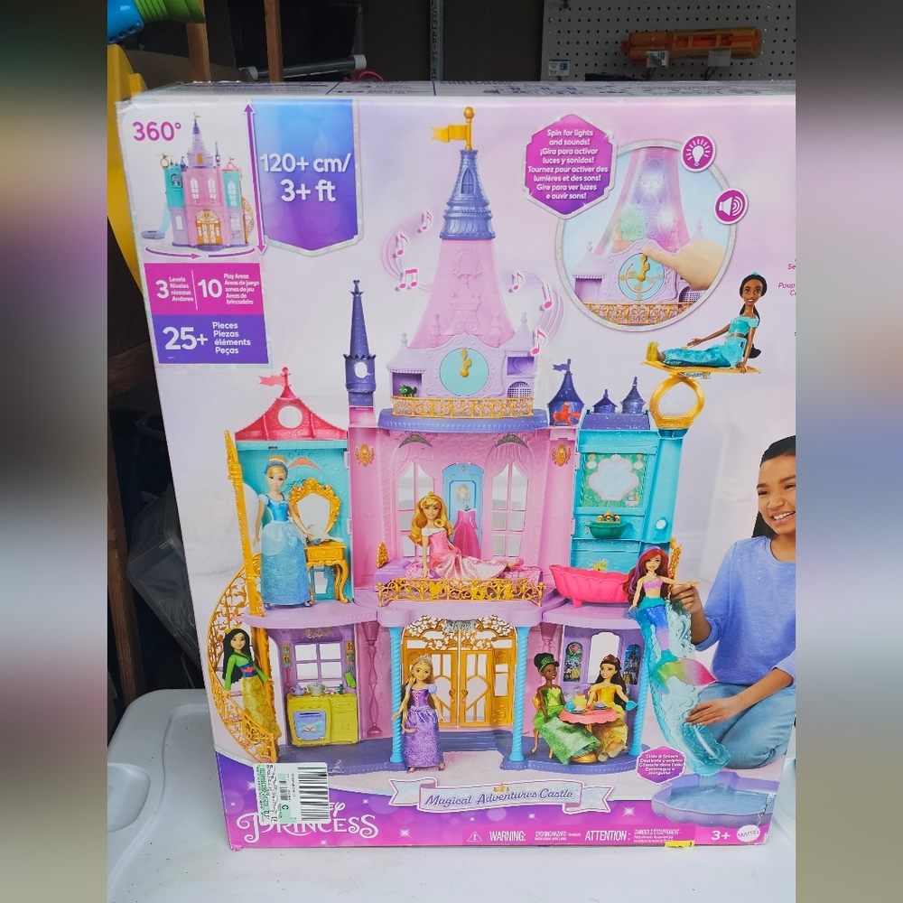 Brand new Disney princess magical adventure castle